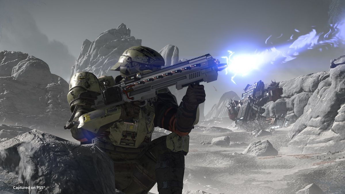 A Helldiver launches a plasma grenade out of the new Cutting Edge shotgun